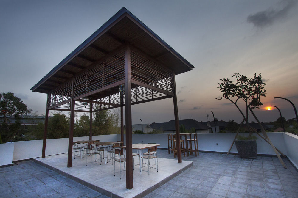 Zen Rooms Seminyak Kayu Jati Exterior photo